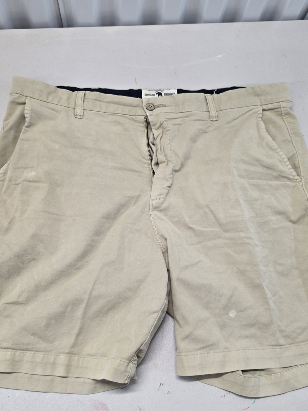 Onward Reserve Beige Chino Shorts Men's Size 38x7